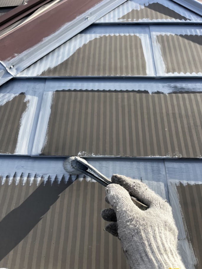 【藤沢市の外壁塗装】前回ランデックスコートの状態が良好！苔・カビ・チョーキング無しを確認しました｜伊藤塗装